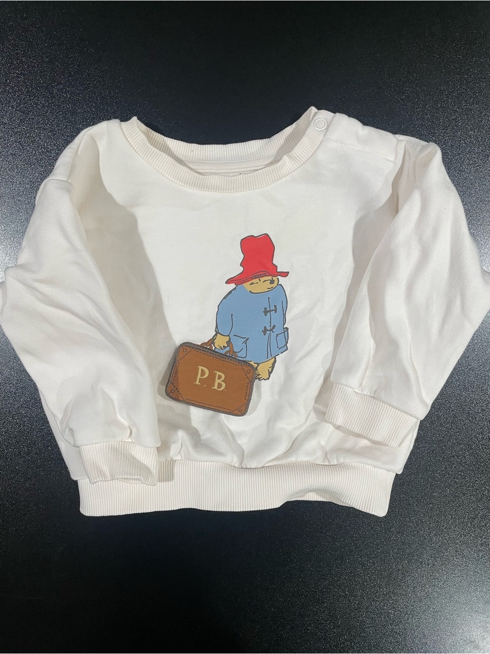 ⭐️ 3/$10 Bundle Paddington Sweatshirt featuring suitcase that flips up. Fits 6-9